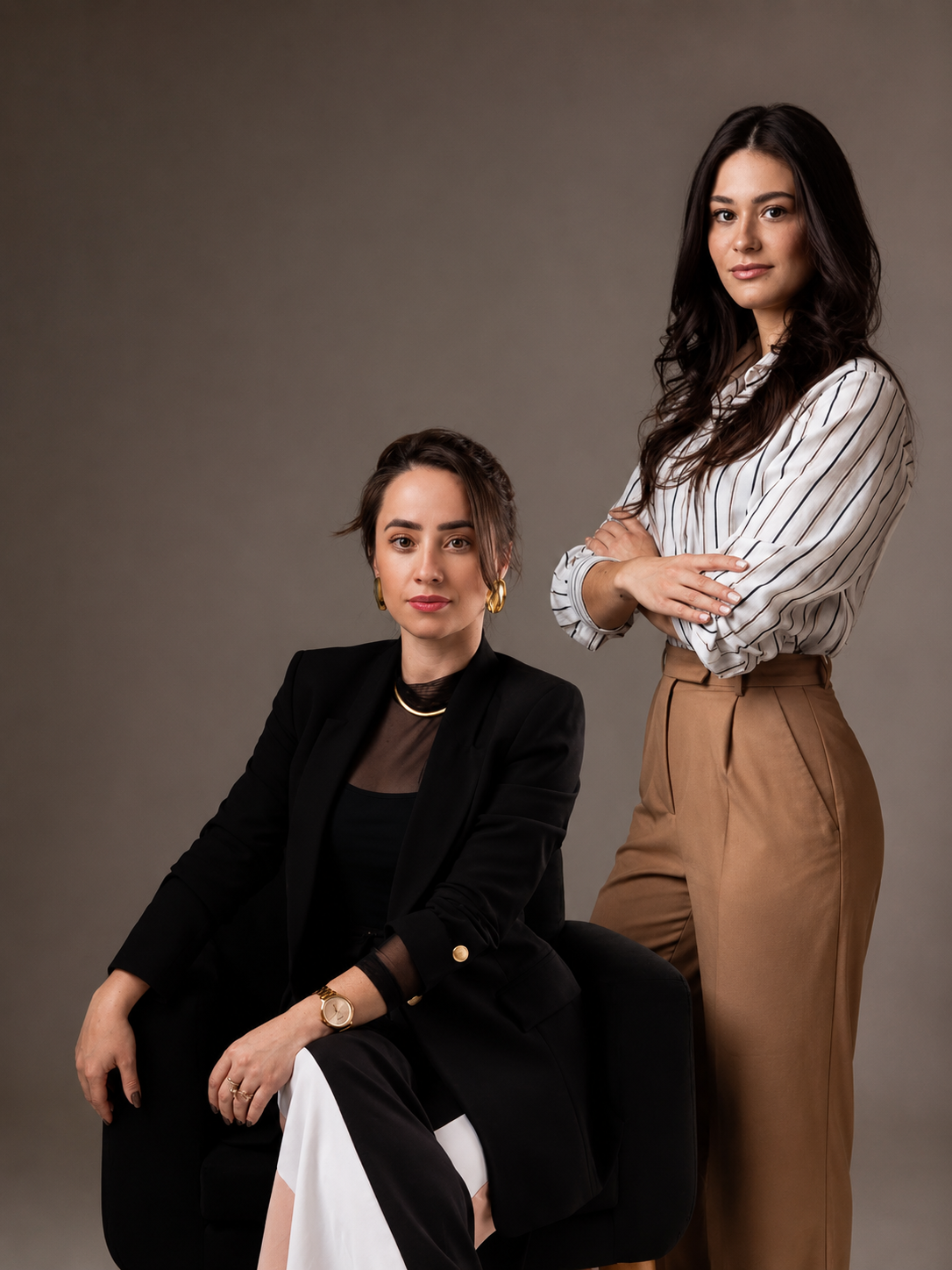Sócias da Soluterra Regularizações em retrato profissional